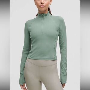 NWOT Lululemon Rulu Ribbed Cropped Half Zip Updated Size Small in Crater Blue